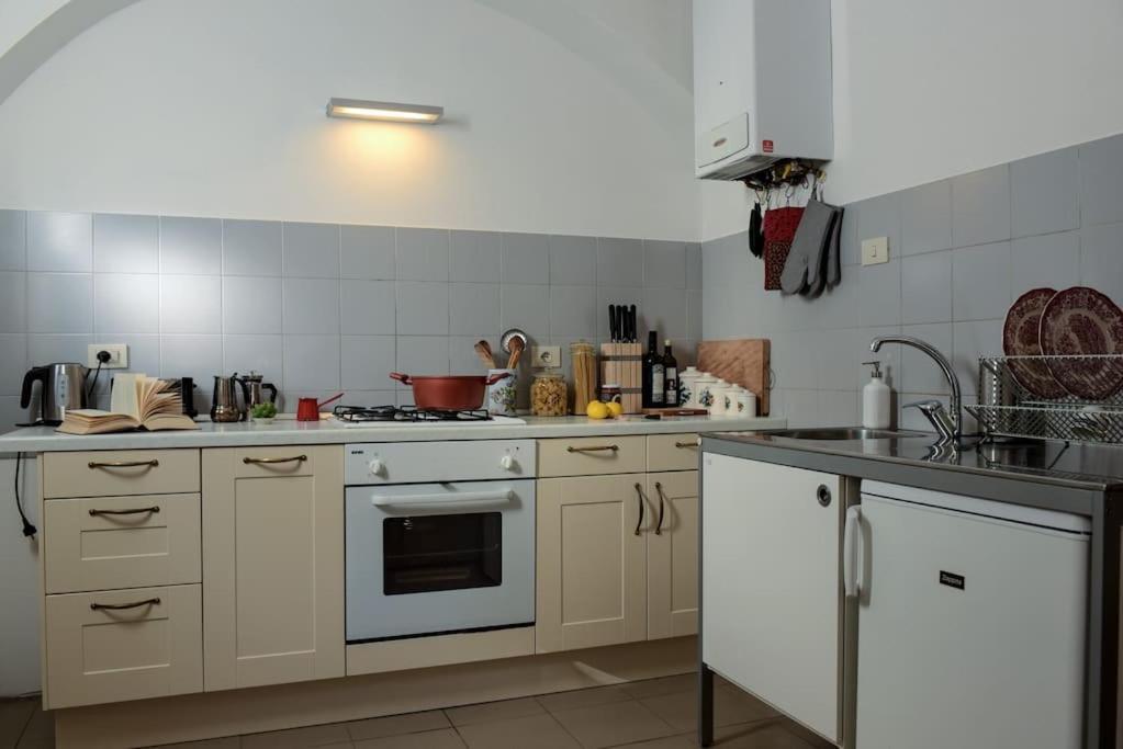 Cozy Apartment With Private Garden - City Center - Firenze Eksteriør bilde