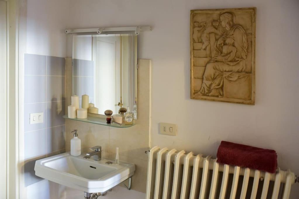 Cozy Apartment With Private Garden - City Center - Firenze Eksteriør bilde